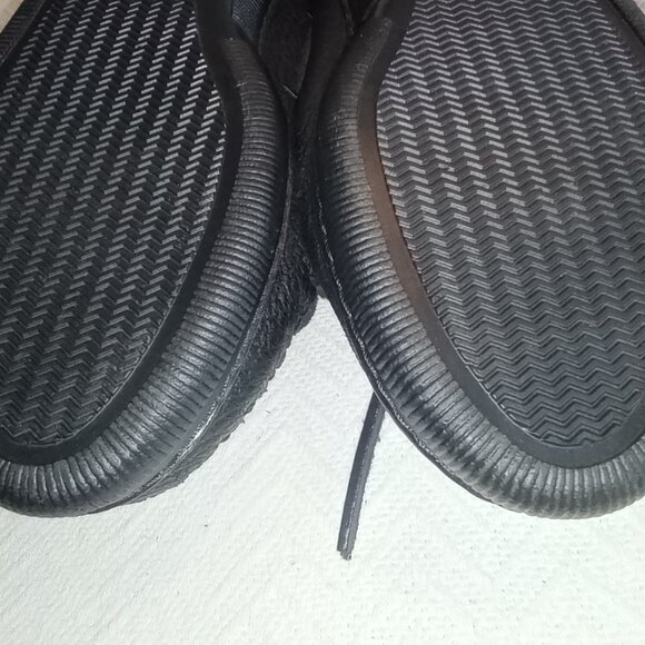 Minnetonka Moccasin Moosehide Kilty Women's Size 6 Black - Picture 13 of 13